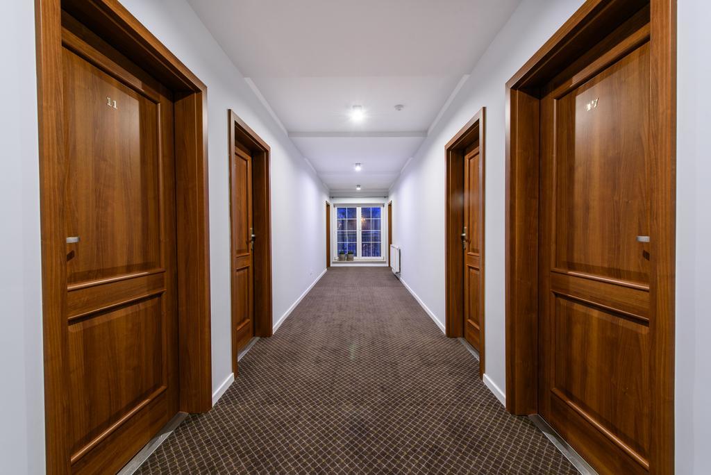 Hotel Nowy Dwor Trzebnica Eksteriør billede