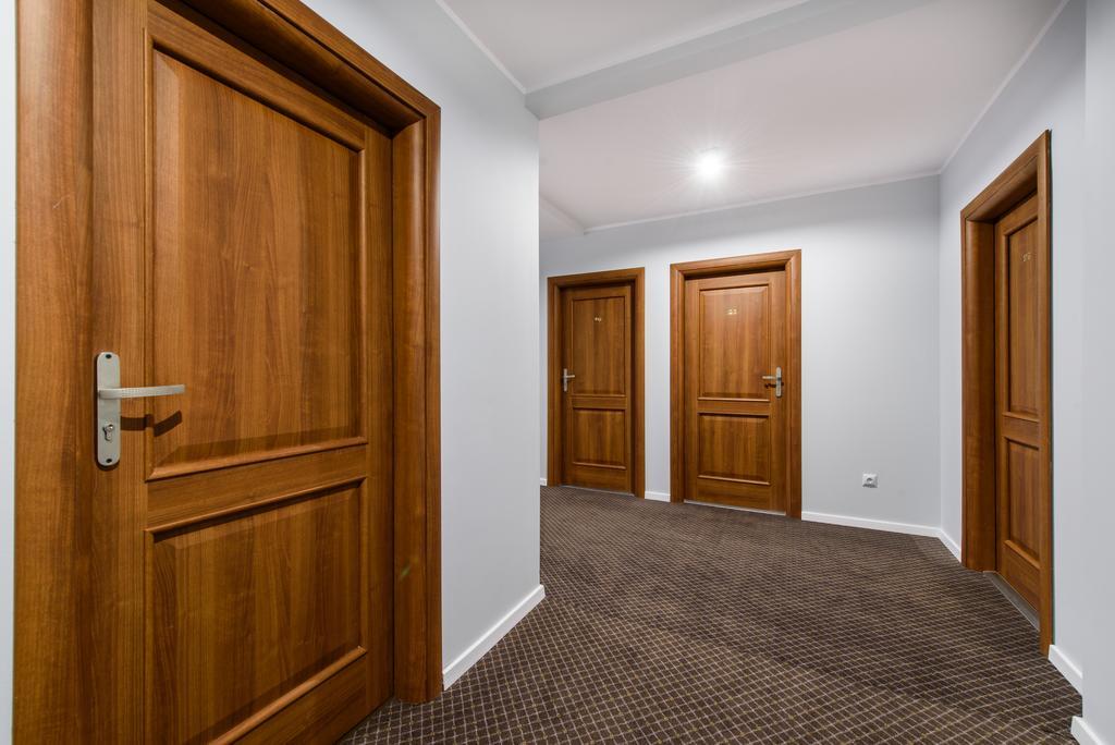 Hotel Nowy Dwor Trzebnica Eksteriør billede