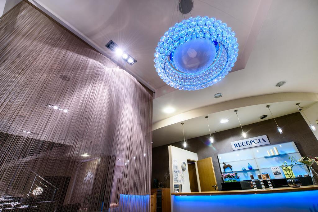 Hotel Nowy Dwor Trzebnica Eksteriør billede