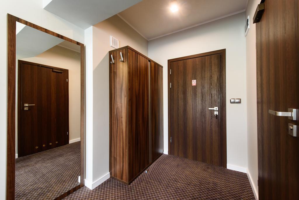 Hotel Nowy Dwor Trzebnica Eksteriør billede